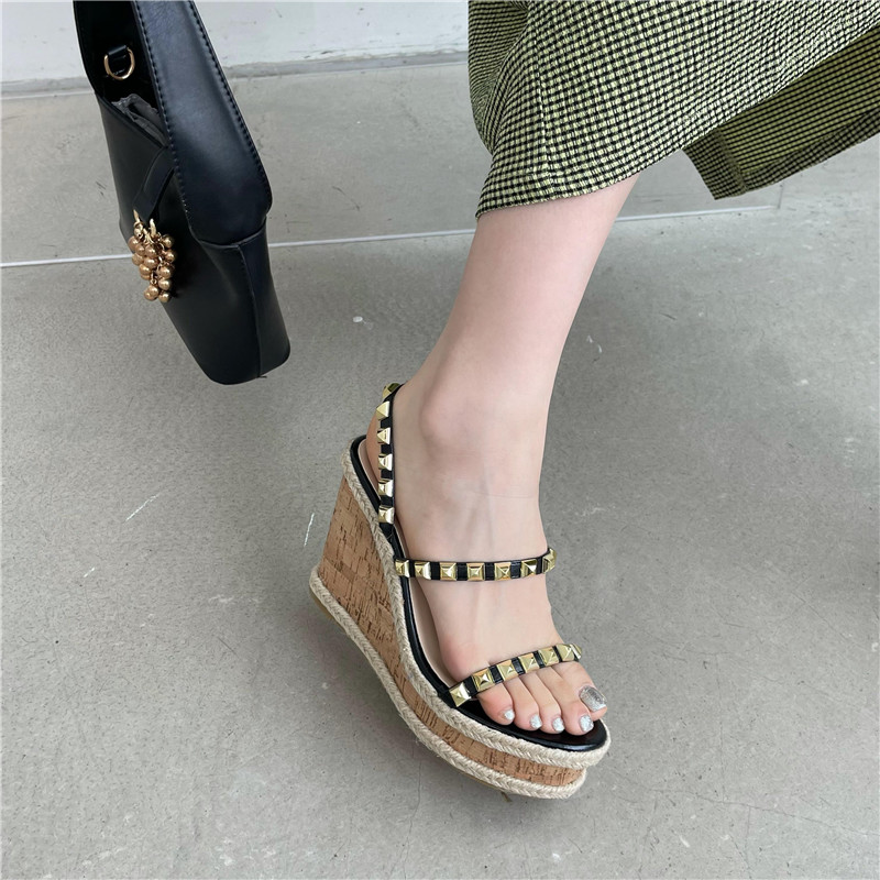 Women's Wedge Sandals 2026 New Summer Boho Rhinestone Strappy Roman 34-39