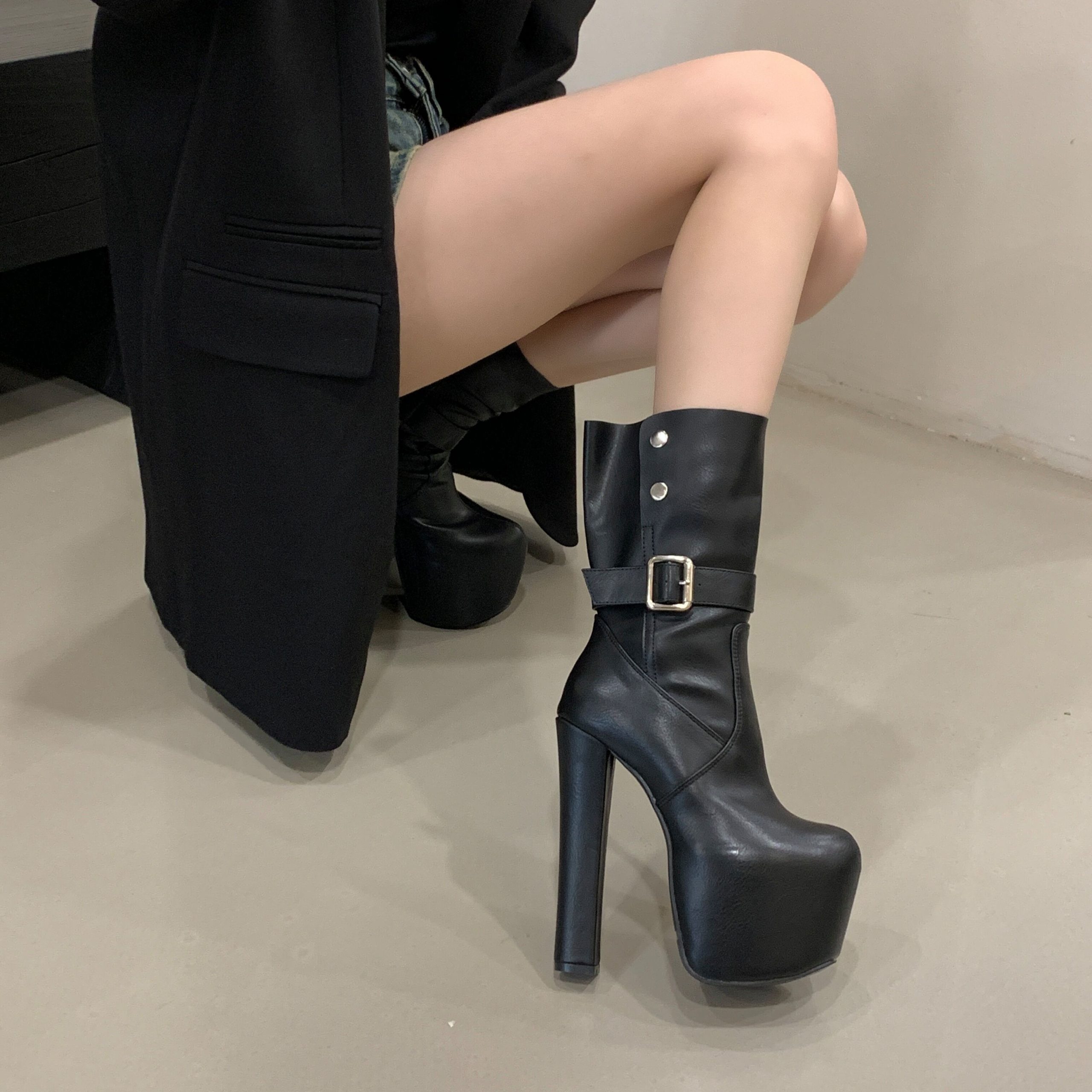 2026 New Chunky Heel 16CM Platform Buckle Decor Women's Boots 35-45 In Stock Plus Size