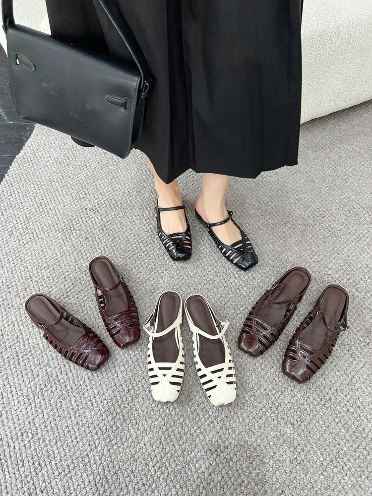 2026 New Soft Leather Women's Low Heel Open Toe Comfort Summer Slip-on Backless Closed Toe Sandals - Image 3