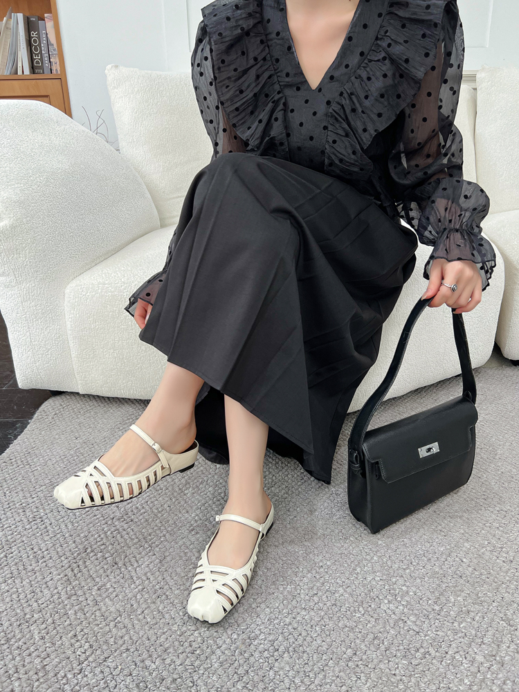 2026 New Soft Leather Women's Low Heel Open Toe Comfort Summer Slip-on Backless Closed Toe Sandals - Image 4